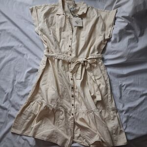 Ava & Viv Cream Maxi Dress